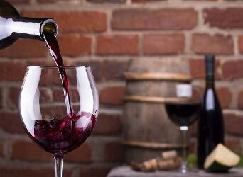 1,7 MILLIÓ HEKTOLITER BOR FOGYOTT