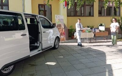 ÚJ BUSZ A NEBULÓSOKNAK